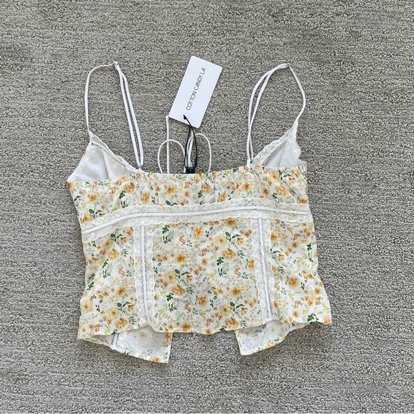 NWT Women’s Yellow Floral Blouse Crop Coquette Summer Casual Minimalist Lace - Picture 2 of 4